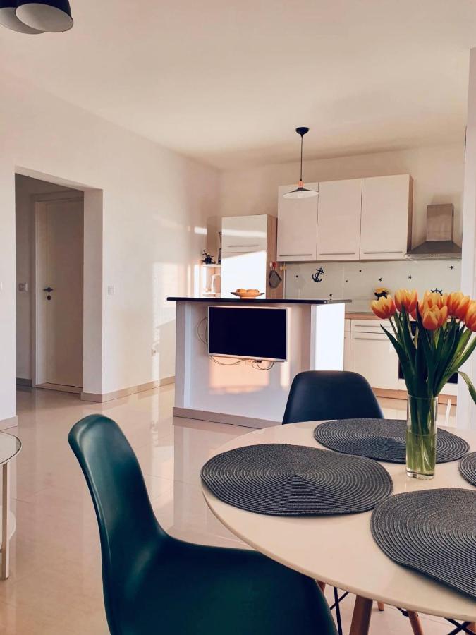 Apartman Petar Ražanac Exterior foto