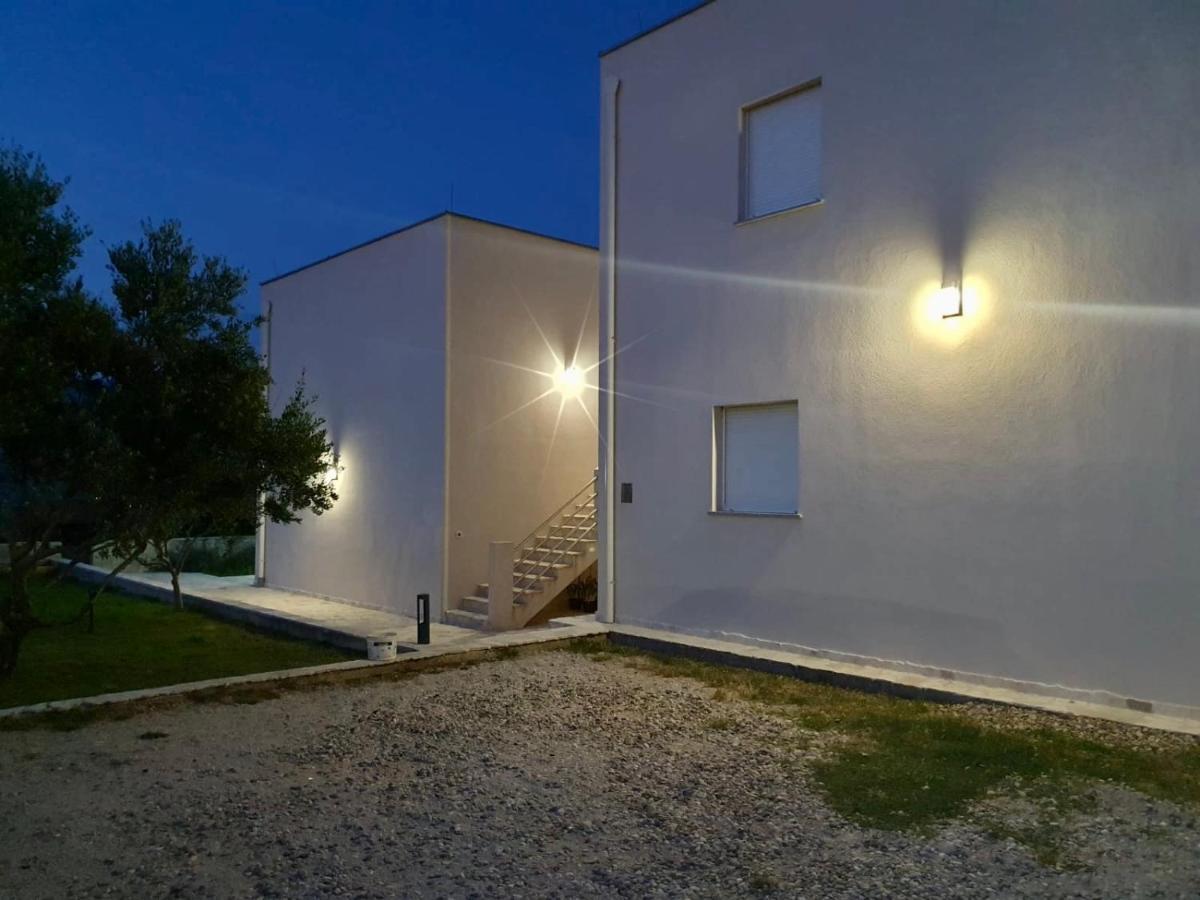 Apartman Petar Ražanac Exterior foto