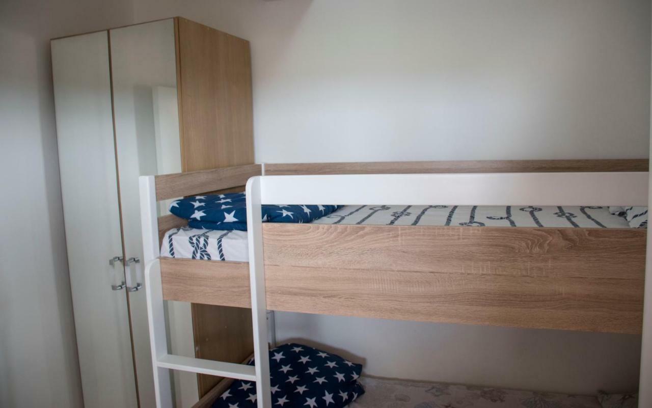 Apartman Petar Ražanac Exterior foto